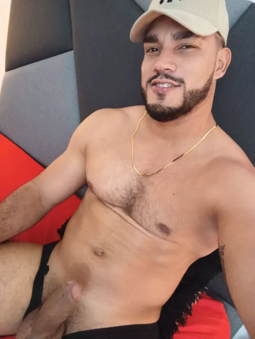 My kink is sending nudes to strangers