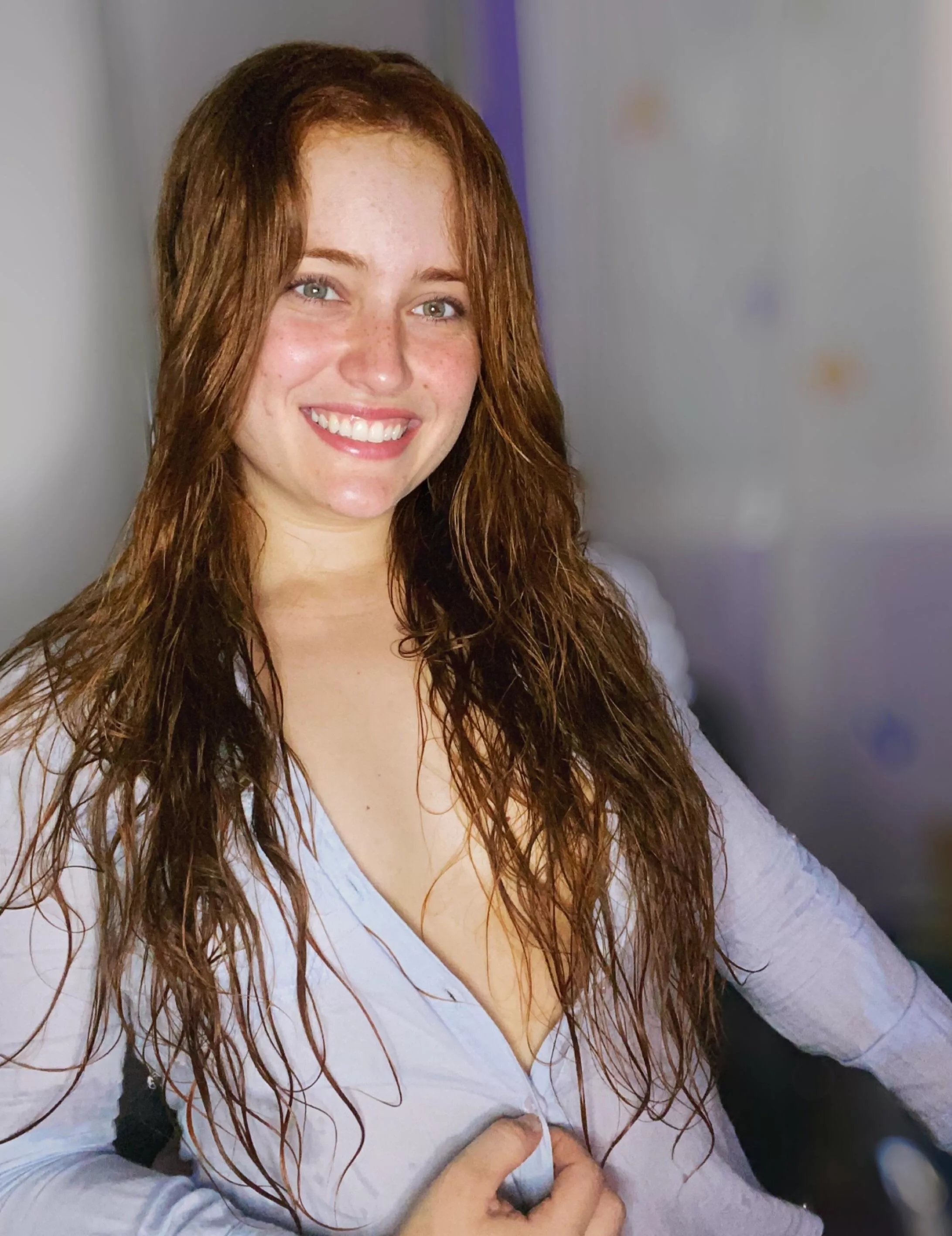 No bra, no makeup, any problem? F30