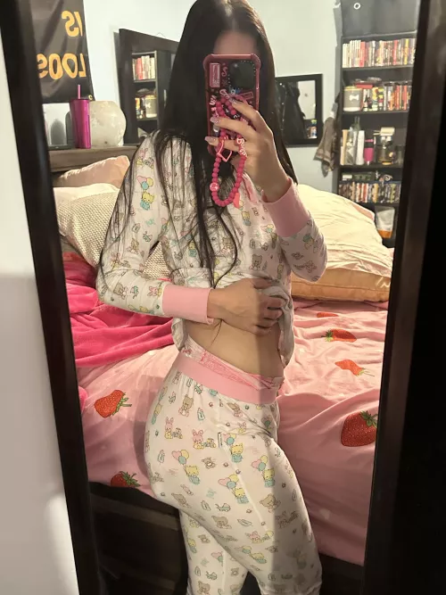 Saturdays are for snuggling 😴