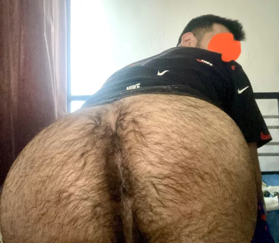 Sweaty and musky from the gym 😈👅