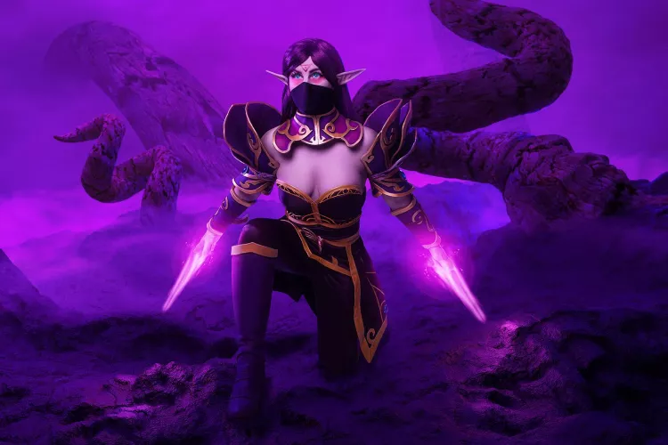 Templar Assassin cosplay by Yuna Kairi