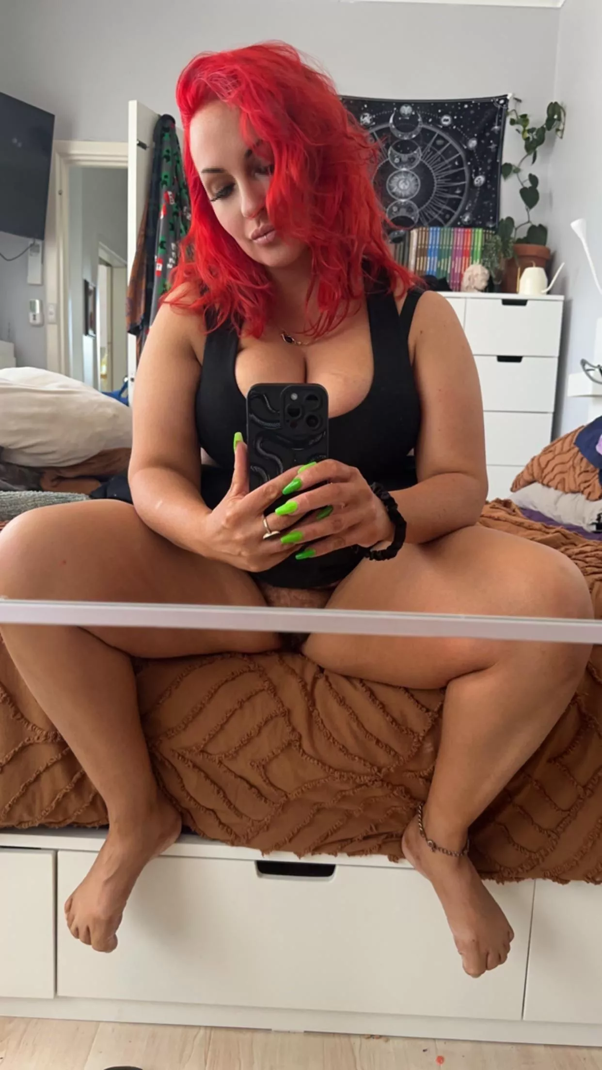 Thiccc thighs saves lives 😋