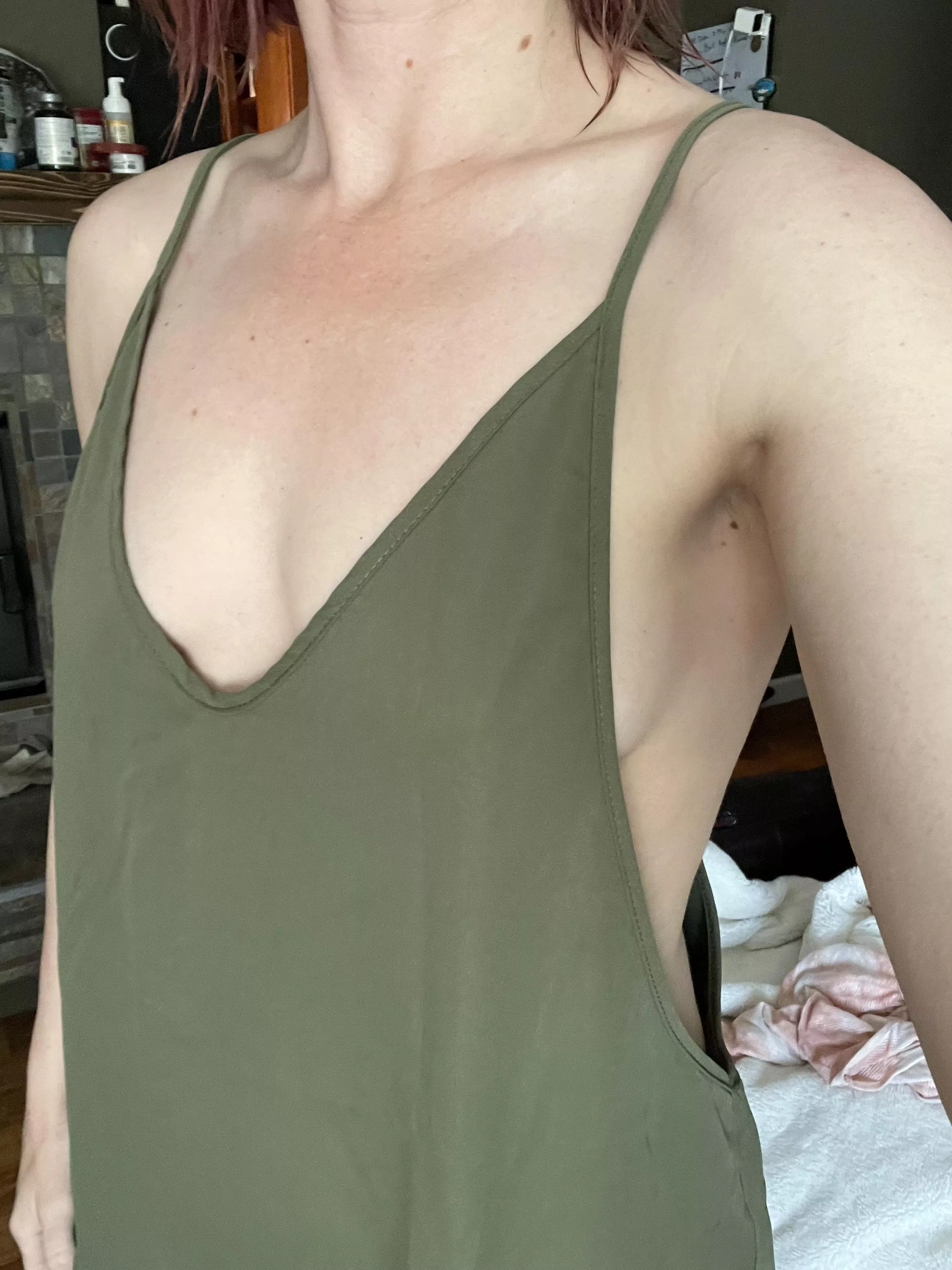 What if I told you only have on one piece of clothing.... 🤭😏😈