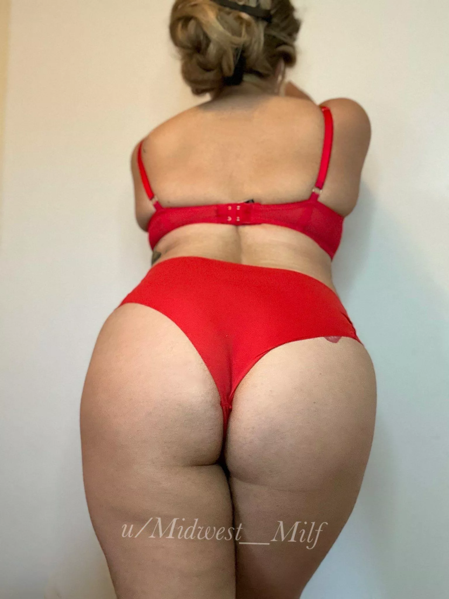 Who doesn't enjoy a classic pair of red panties?❤️[selling] [USA]