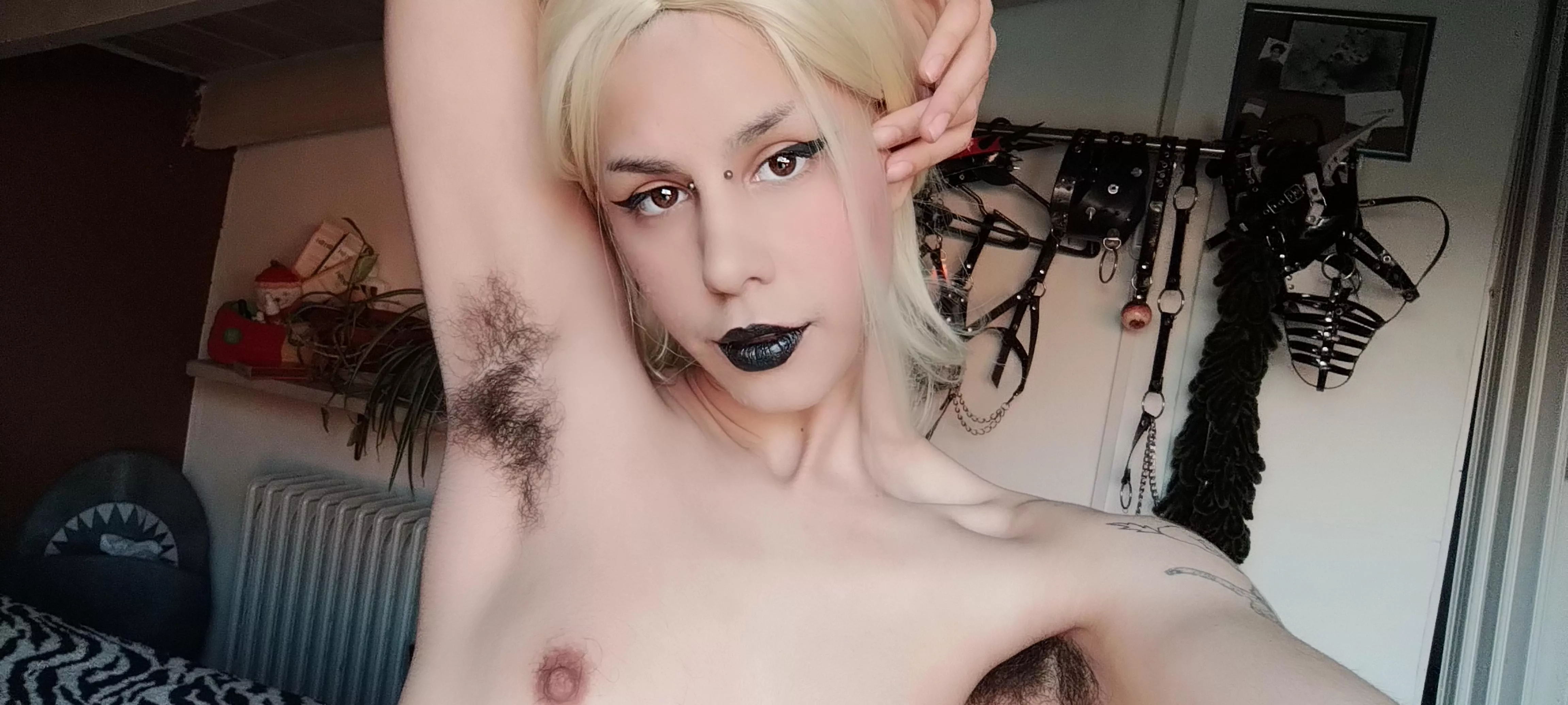 Come have a lick baby.