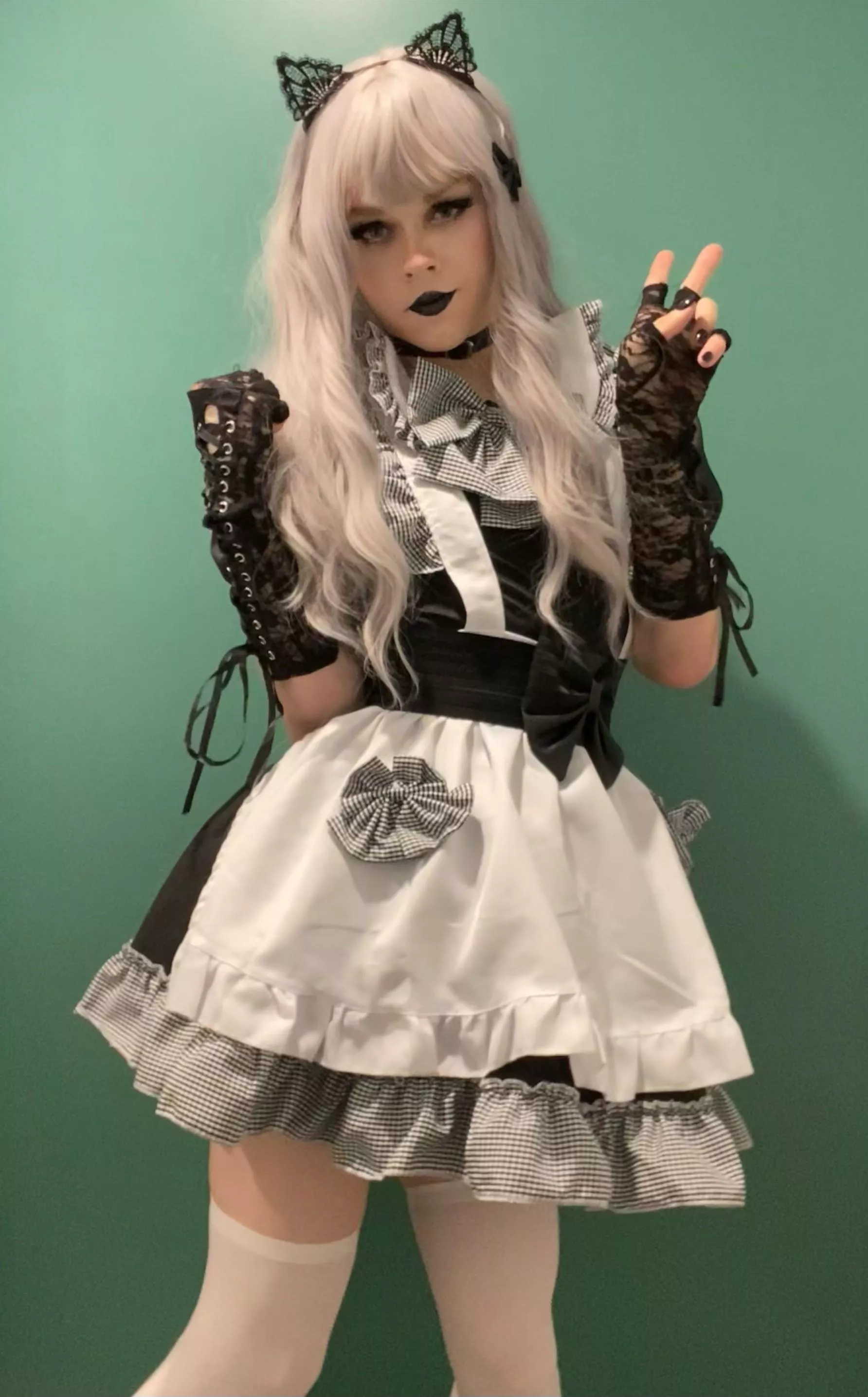 Do boys like me look cute in maid dresses?🖤🥰