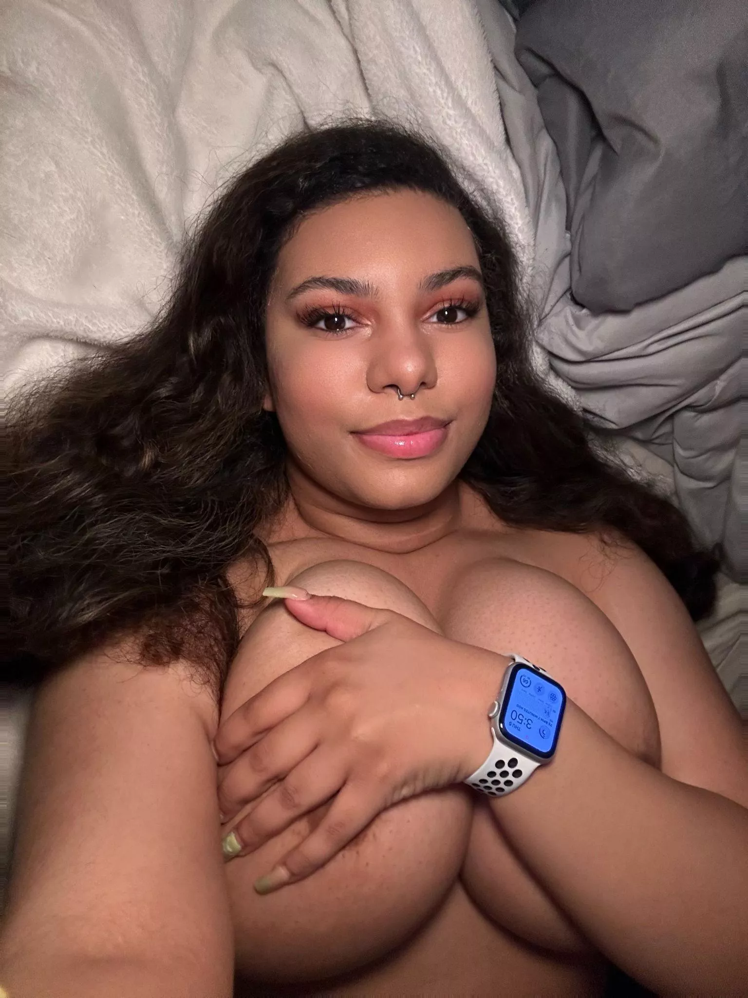 Do I look a one-night stand girl or dateable?