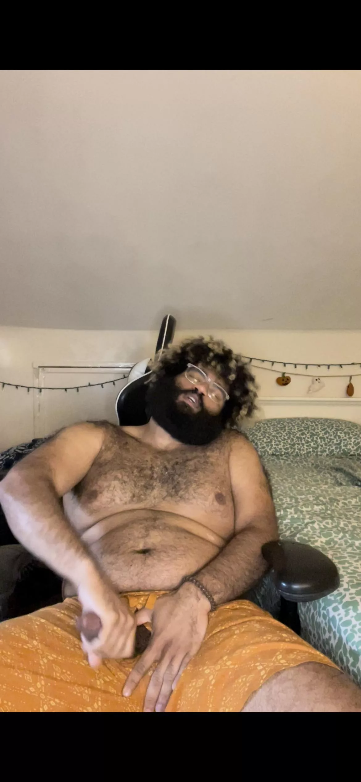 I’ve been eating a lot of junk food lately, my rolls are starting to come back😏😏