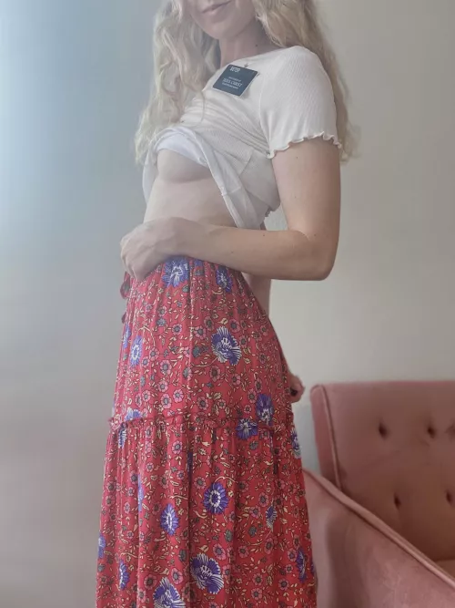 mormon missionaries like showing their underboob too!