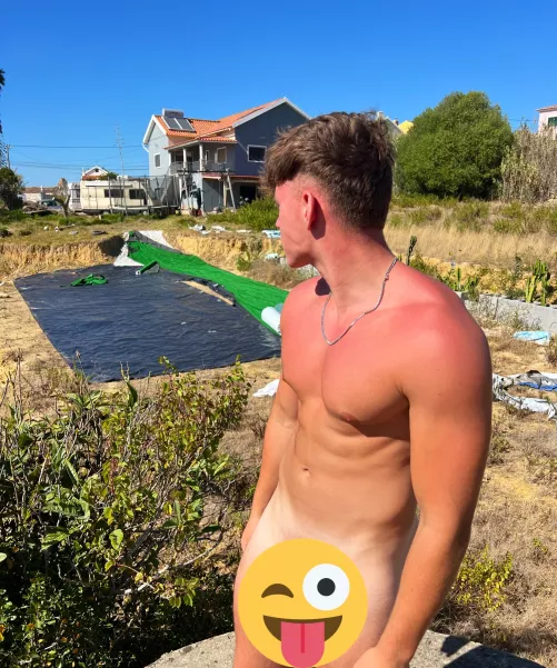 Need to know some good nudist spots