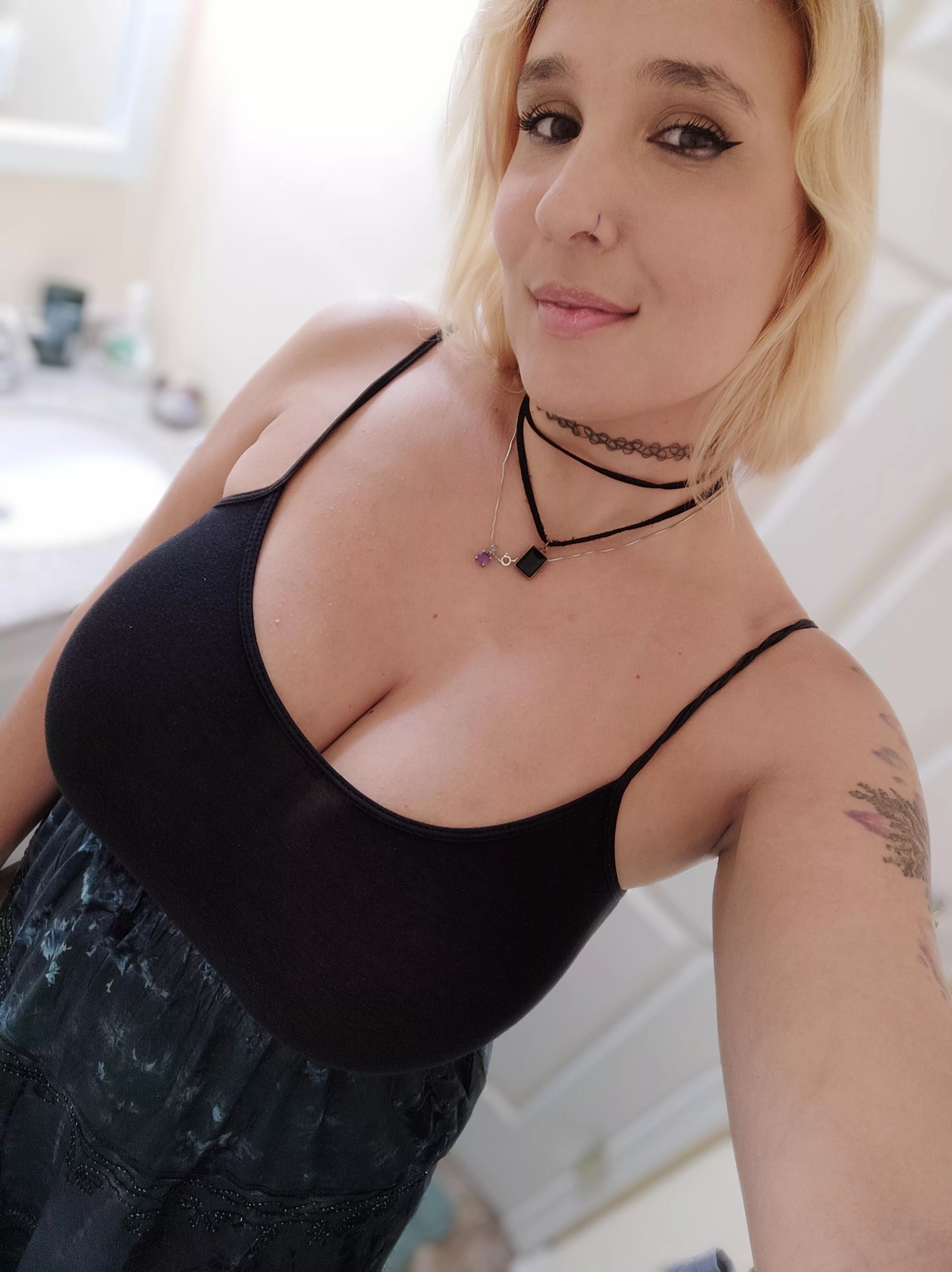 Ready to go to the park braless. Hope you're coming with me