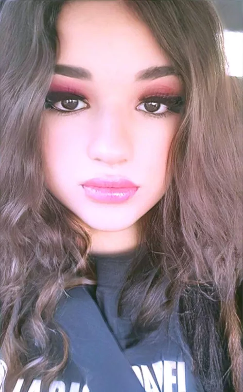 Can I be both a transgirl and a femboy 😅(love the style)