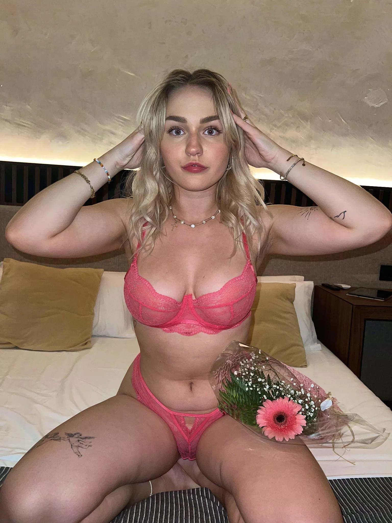 Gimme flowers and I'll give you head