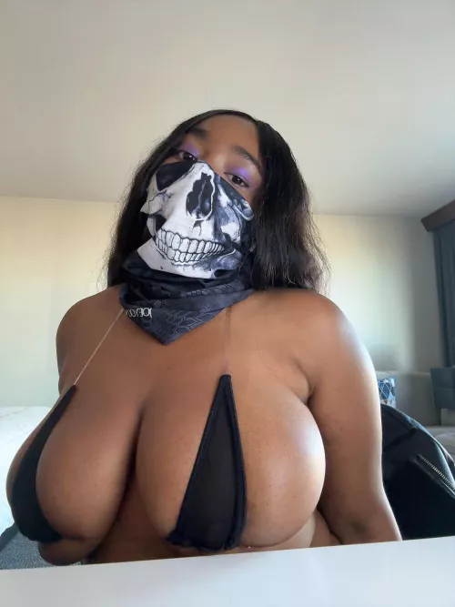 Happy Halloween babes!