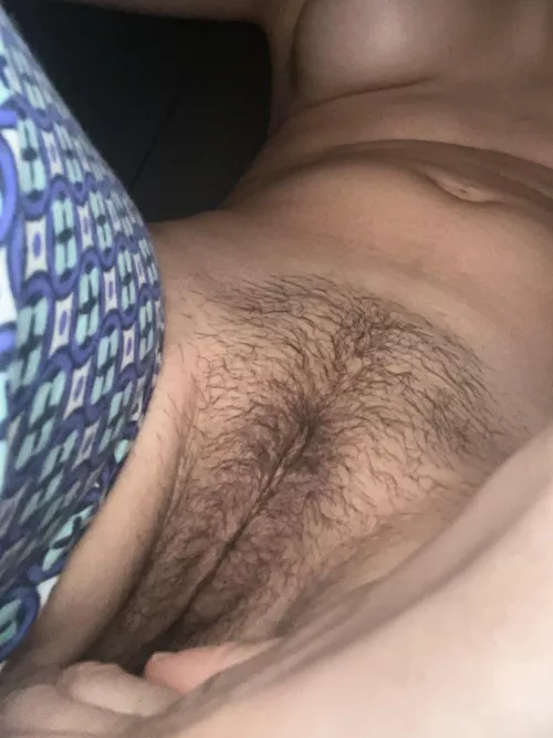 I love tempting you with my hairy pussy