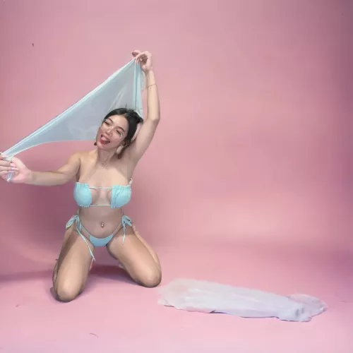 I'm sexy in this swimsuit