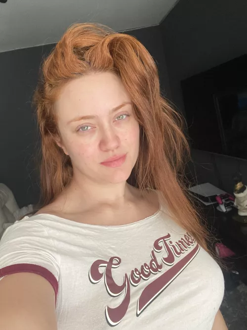 Messy hair coz I don’t care