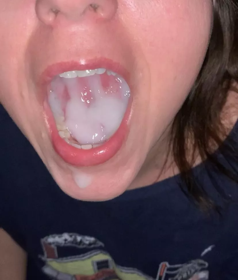 My hubby’s loads are challenging to swallow. He always cum so much and so thick. Had to take a selfie and show it off. Yumm 😍💦🤤