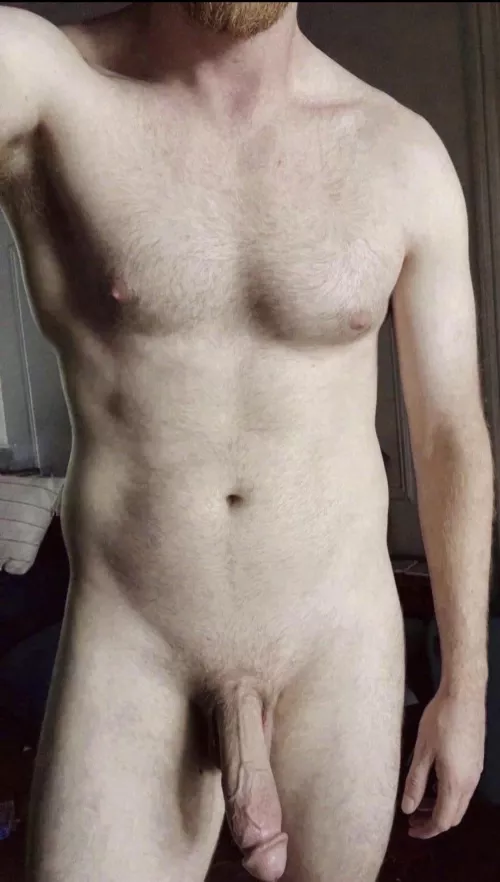 Not usually into breeding talk, but who wants some 6’4 ginger genes?