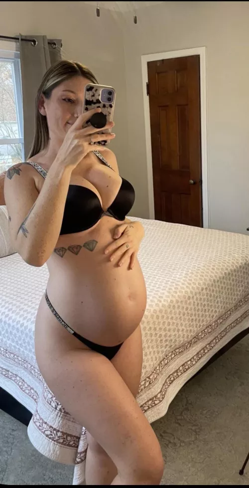 Would you want me to send you pregnant nudes?