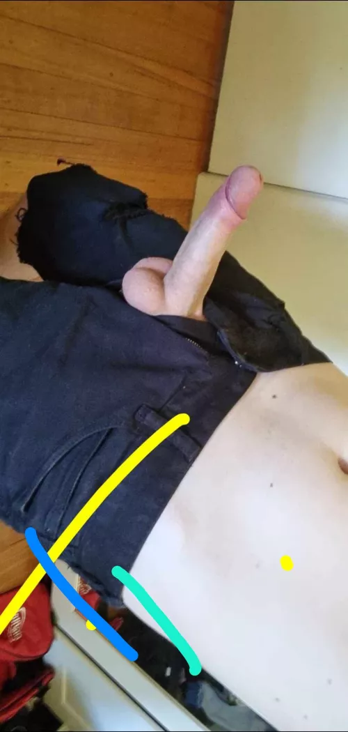 21 straight Australia looking for Ass/bottoms who wanna show ass and trade.sc: jyowza