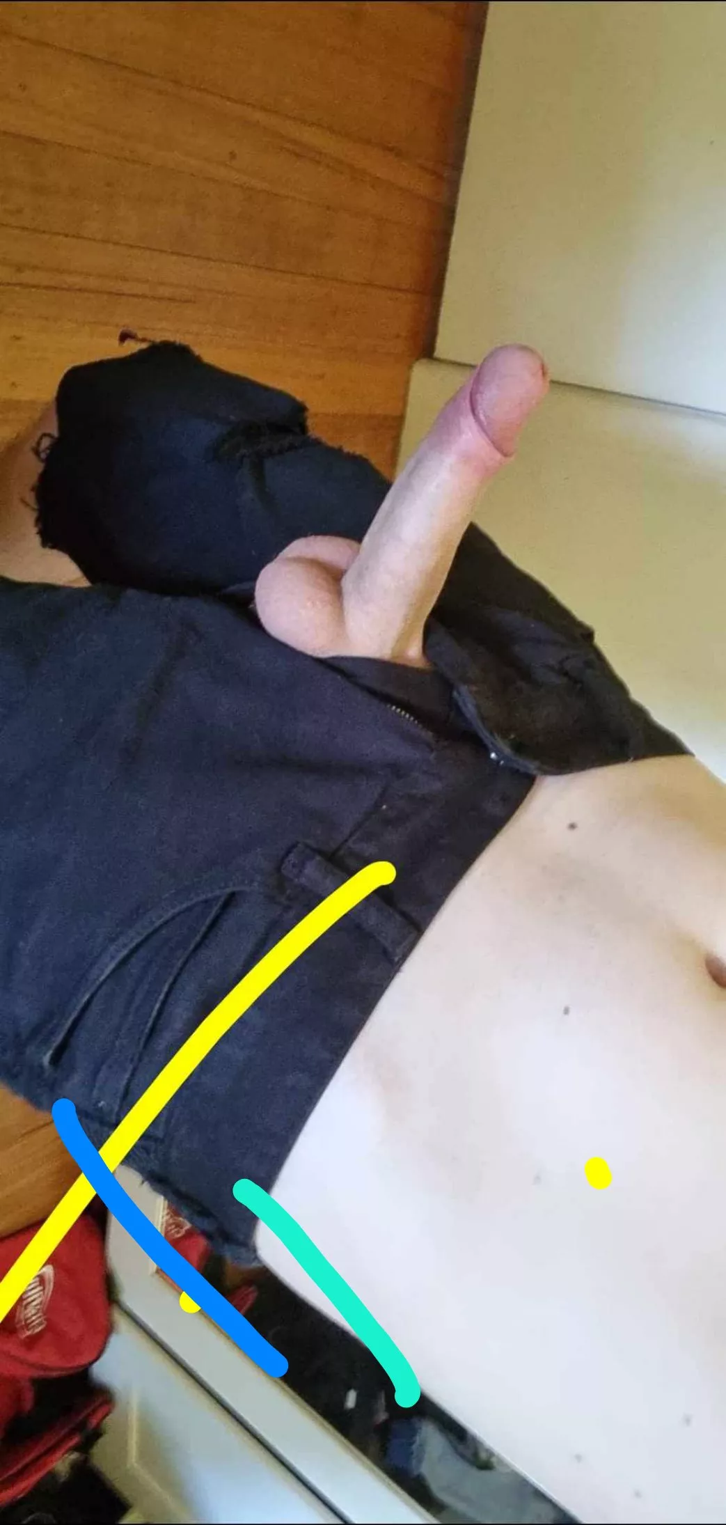 21 straight Australia looking for Ass/bottoms who wanna show ass and trade.sc: jyowza