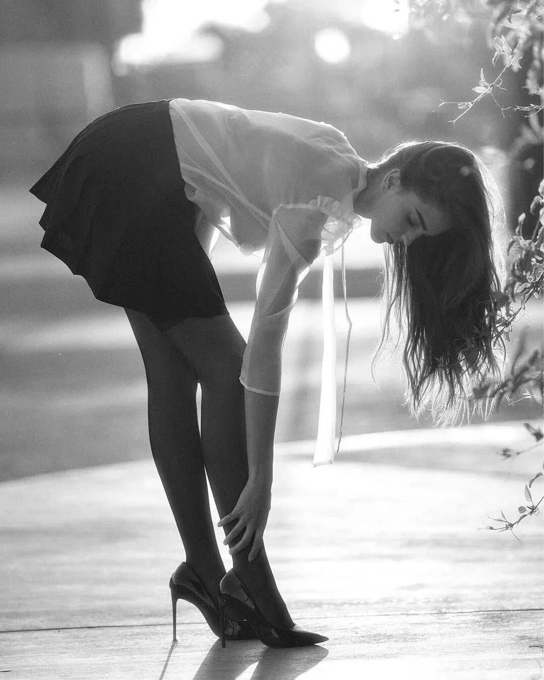 Am I tripping or is this her?