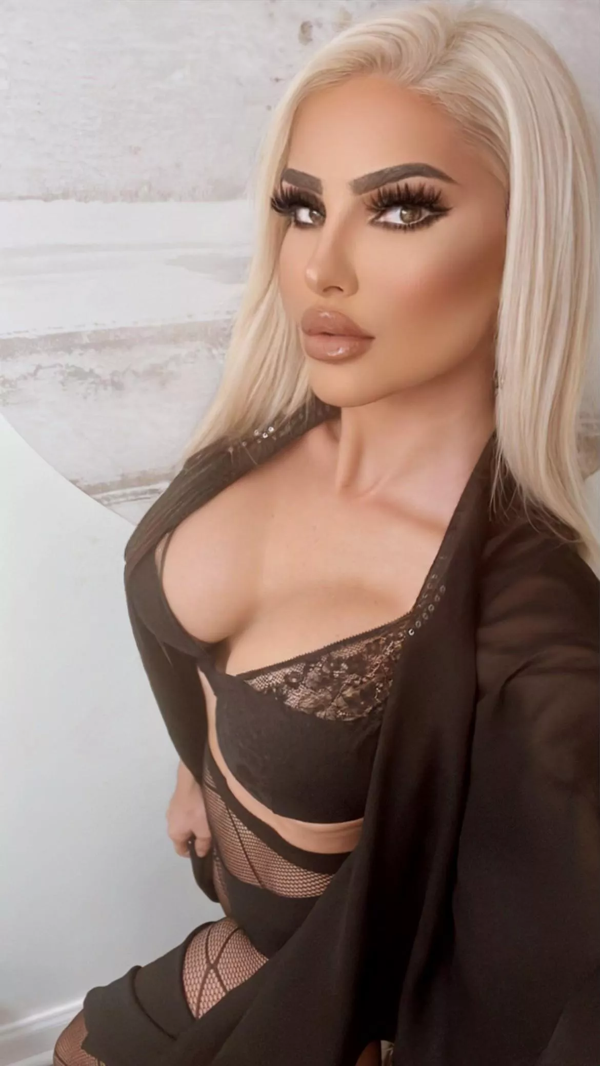 Are you ready to serve your Goddess? 😈