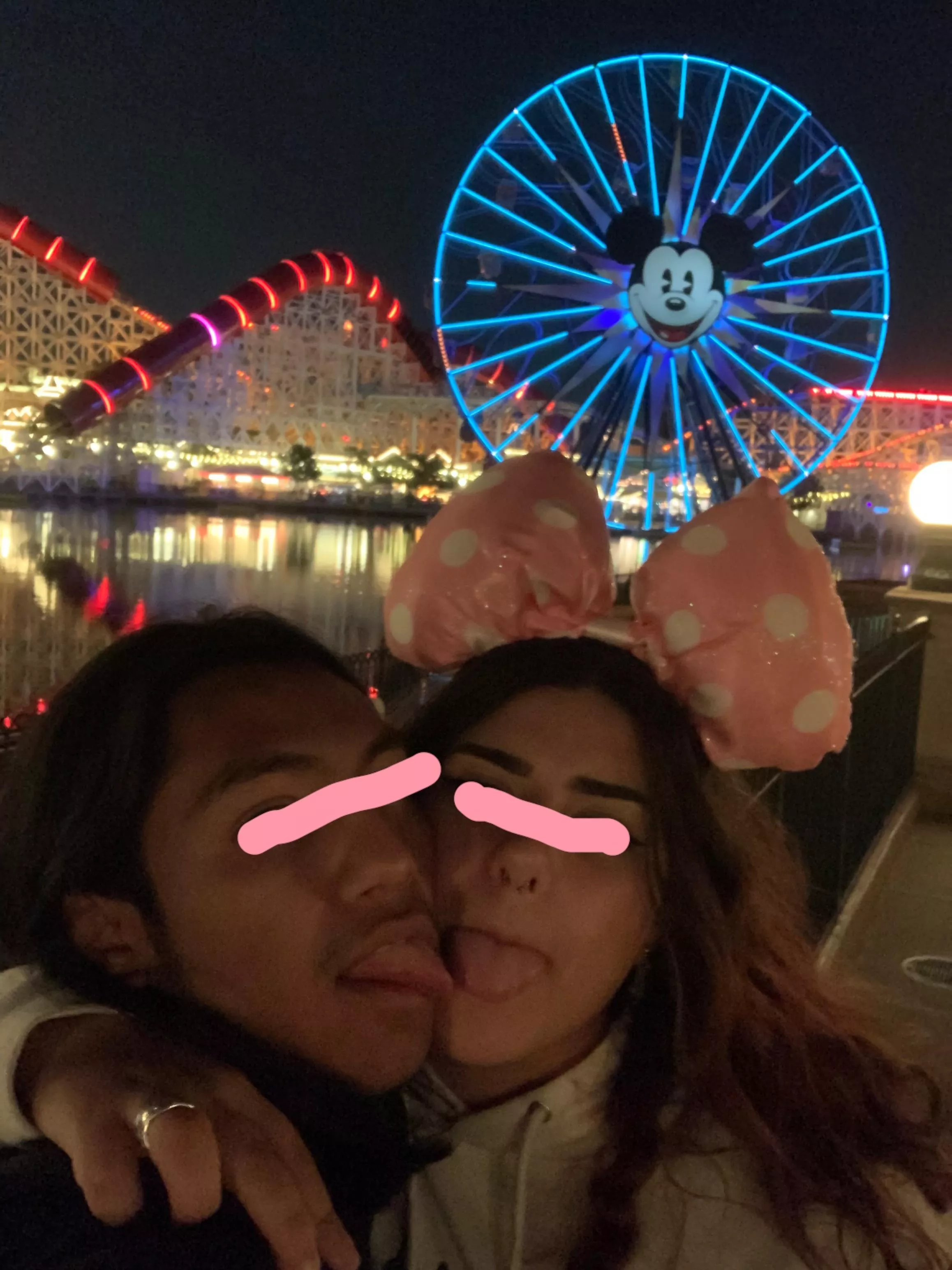 bi couple seeking friends to hang out with😏