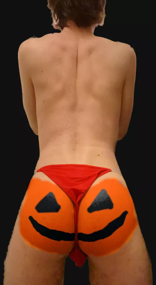 Bit late but Happy Halloween 🥰