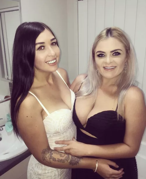 Blondie takes all the attention