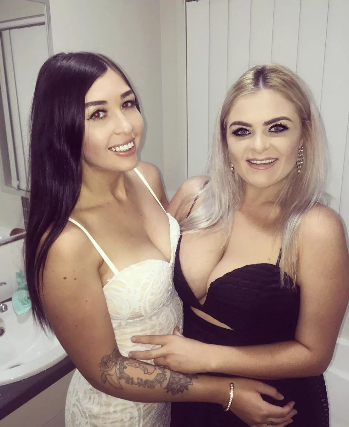 Blondie takes all the attention