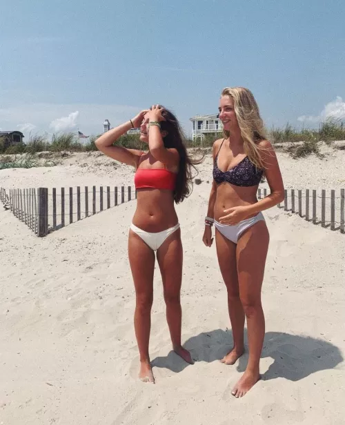 Brunette or blonde? [2]