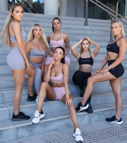 Choose! Sitting is 6th!! [6]