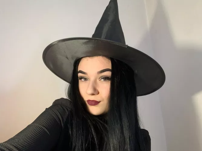 Dark magic witch🧙‍♀️👻