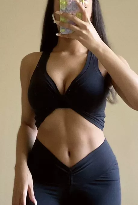 did i catch your attention... >..<