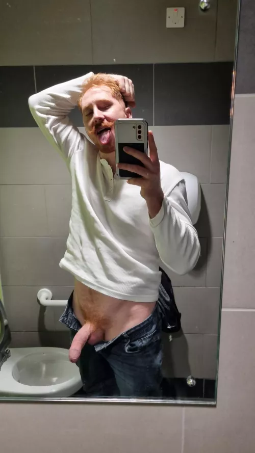 Do i suit this white shirt?