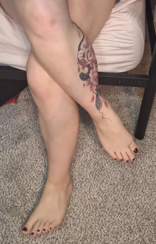 Do you like my painted toes?