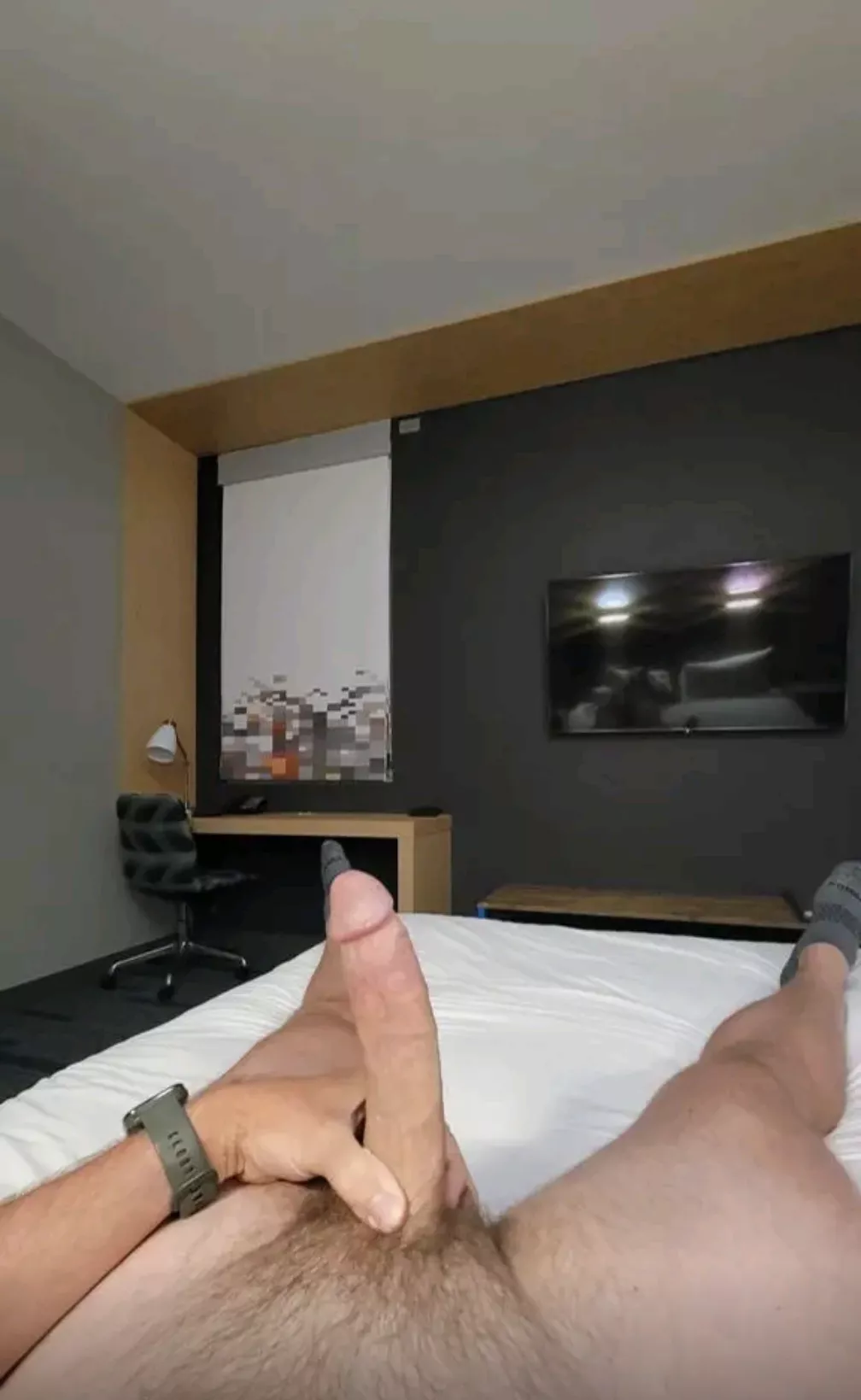 Ever get to your hotel and immediately need to nut? [40]