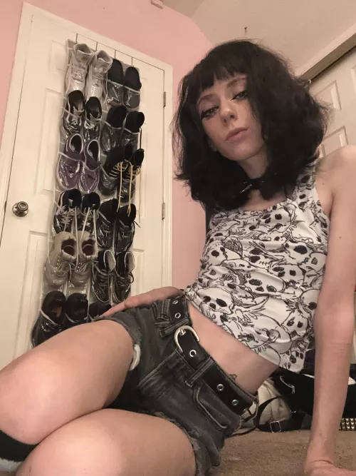 Happy Halloween r/femboy 👻🖤