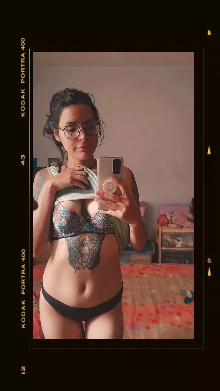 Hi there! 💗 Are u looking for fun? I'm available for [sext] [cam] & [gfe]! Check my offers 💖‼️