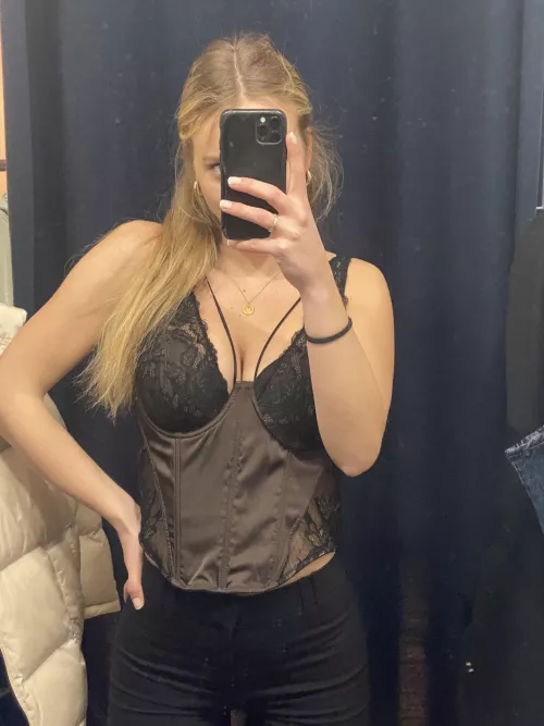 How do you like my new outfit?