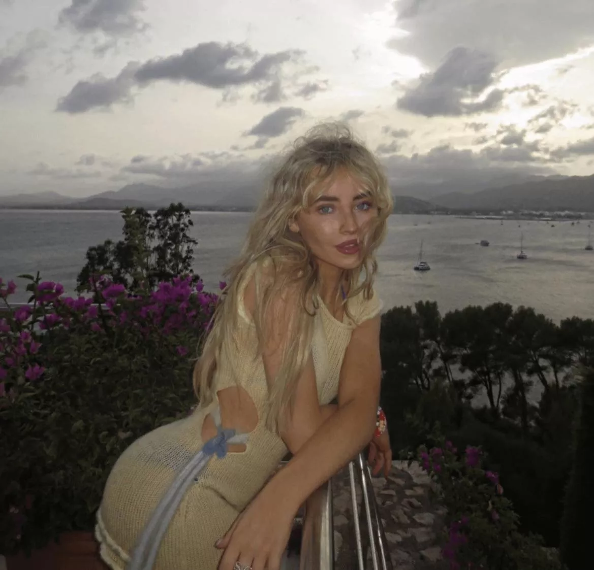 I need a bud to milk me dry for Sabrina Carpenter