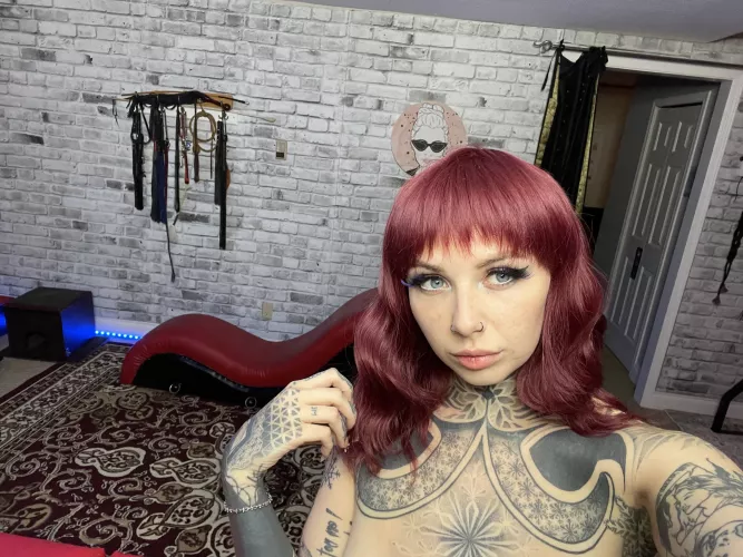 I'm so naughty and slutty girl