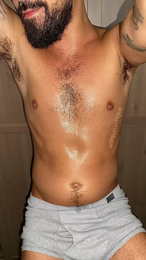 Nothing like working out at home in just some undies 😈💦 can get as sweaty as I want