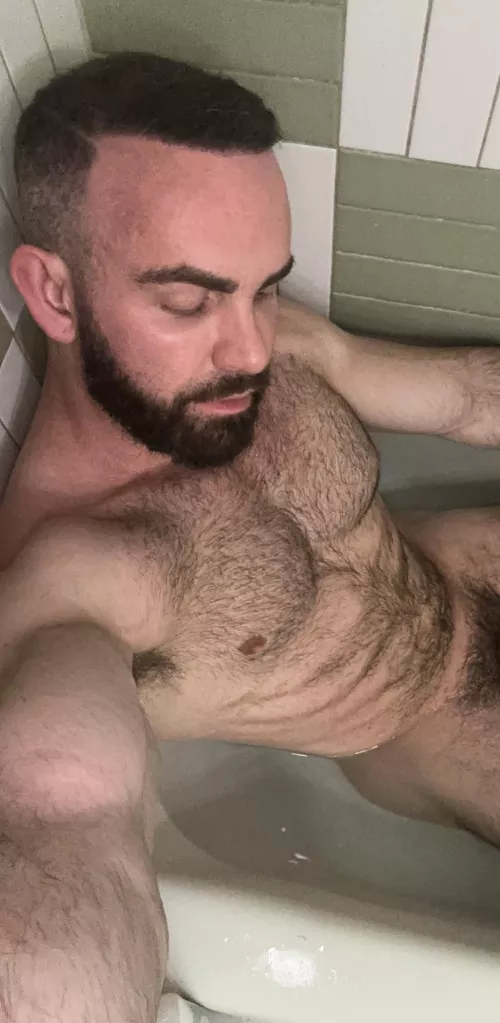 Soaking my man chest in the suds ;)