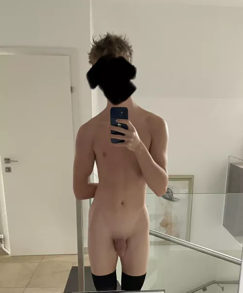 18 full body and my small dick