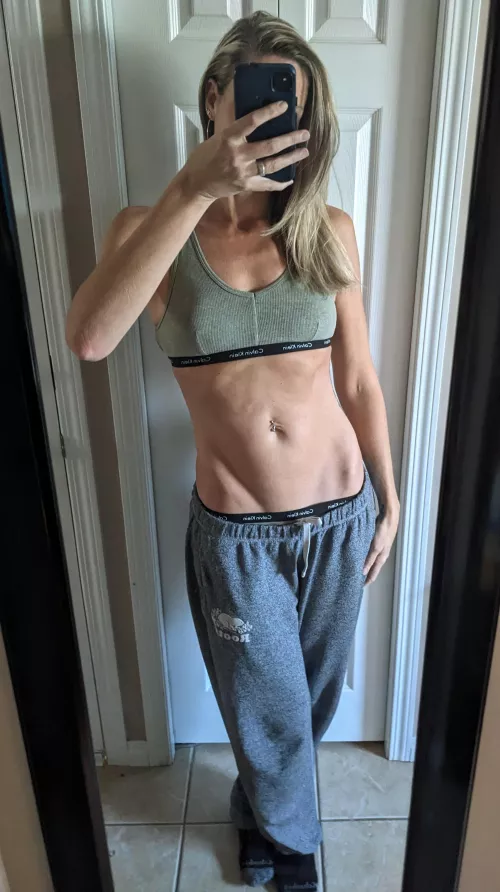 41 and 2 kids still skinny.