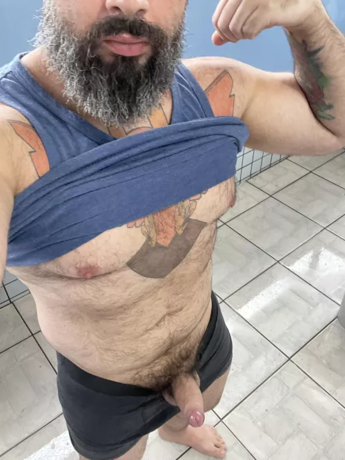 Furry dadbod with a thick dick. Who’s up? (35)
