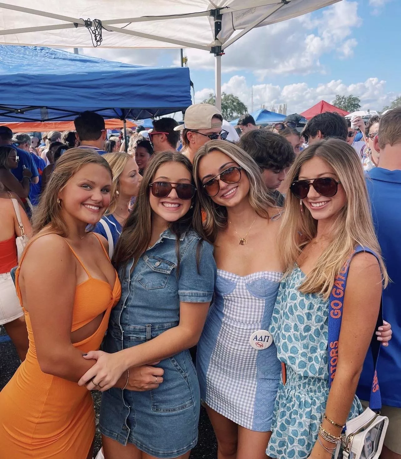 gator girls 🧡💙🐊